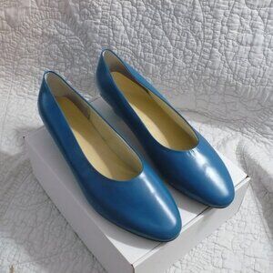 EXCELLENT USED CONDITION VALLEY LANE TEAL BLUE LEATHER PUMPS SIZE 14WW